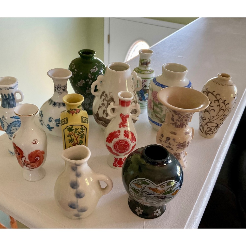 13pc VTG Franklin Mint Treasures of Imperial Dynasties Japan Mini Porcelain Vase